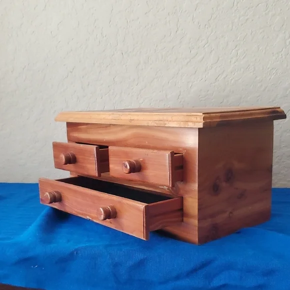 Wooden Miniature Dresser with Drawers Jewelry Box - Picture 2 of 7